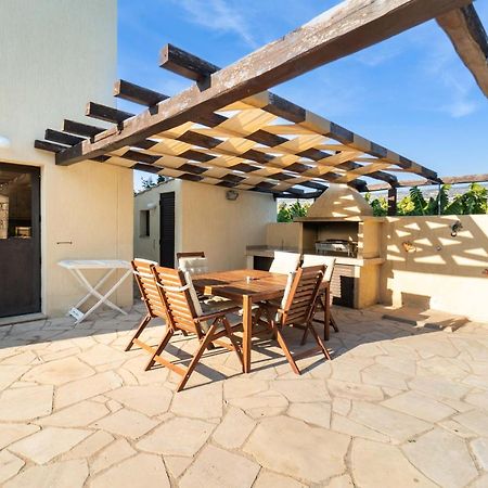 Villa Camelot By Ezoria Villas Korall-öböl Kültér fotó