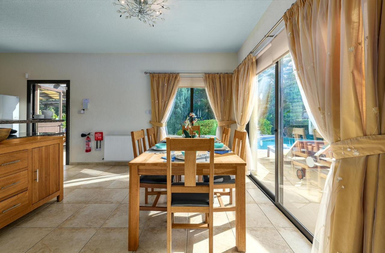 Villa Camelot By Ezoria Villas Korall-öböl Kültér fotó