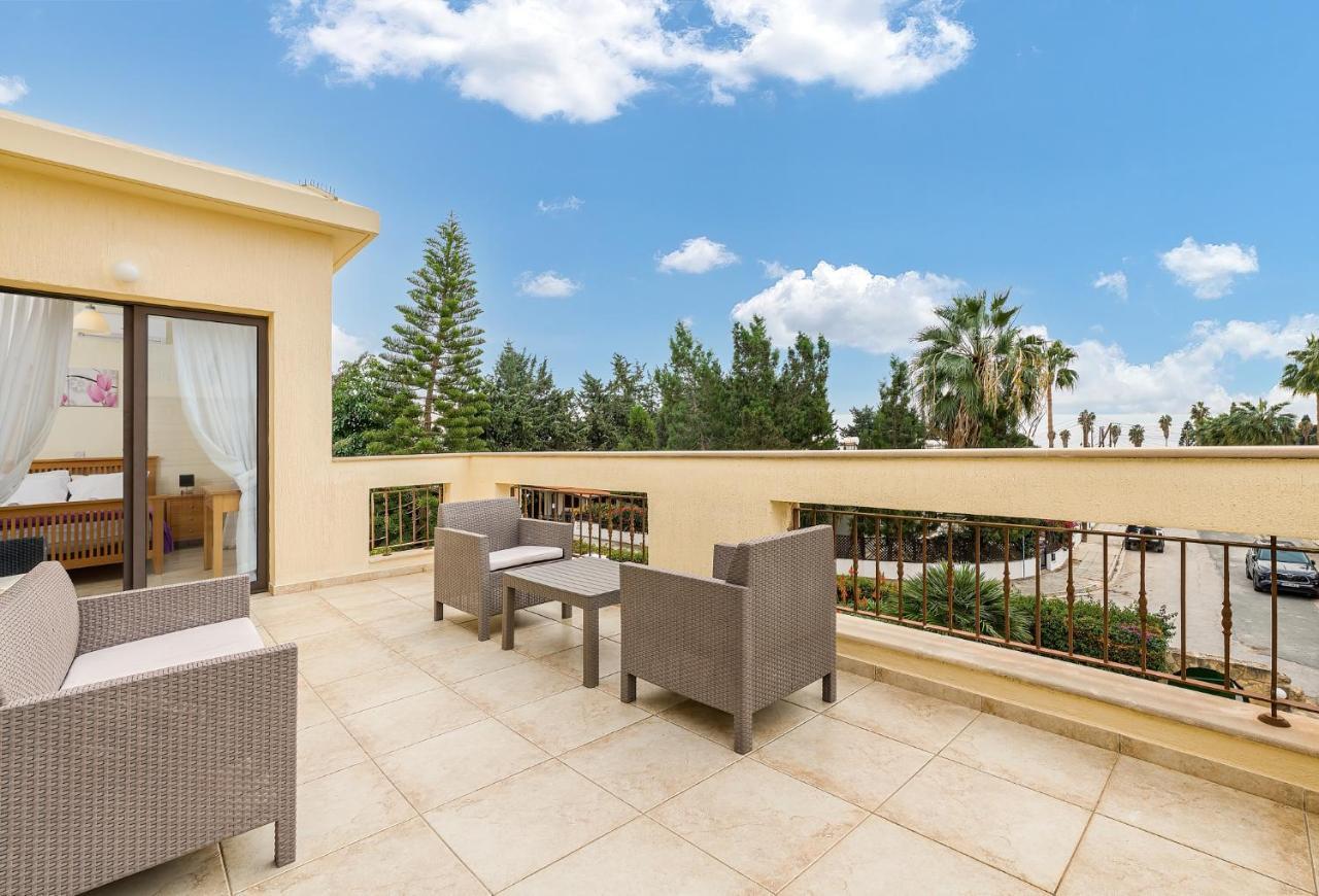 Villa Camelot By Ezoria Villas Korall-öböl Kültér fotó