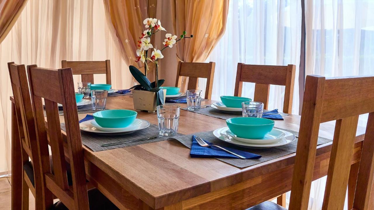 Villa Camelot By Ezoria Villas Korall-öböl Kültér fotó