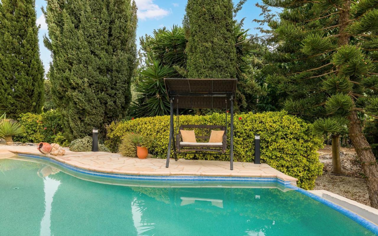 Villa Camelot By Ezoria Villas Korall-öböl Kültér fotó